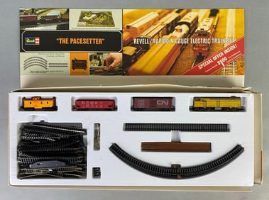 Revell N Gauge The Pace Setter Electric Train Set