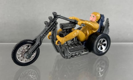 Vintage Mattel Hot Wheels Rrrumblers Torque Chop Die-Cast Motorcycle