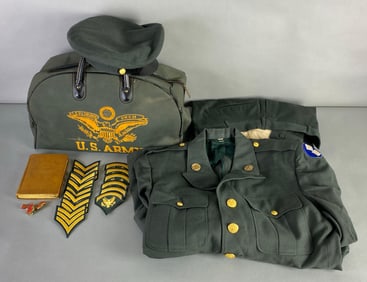 Group of US Army Items