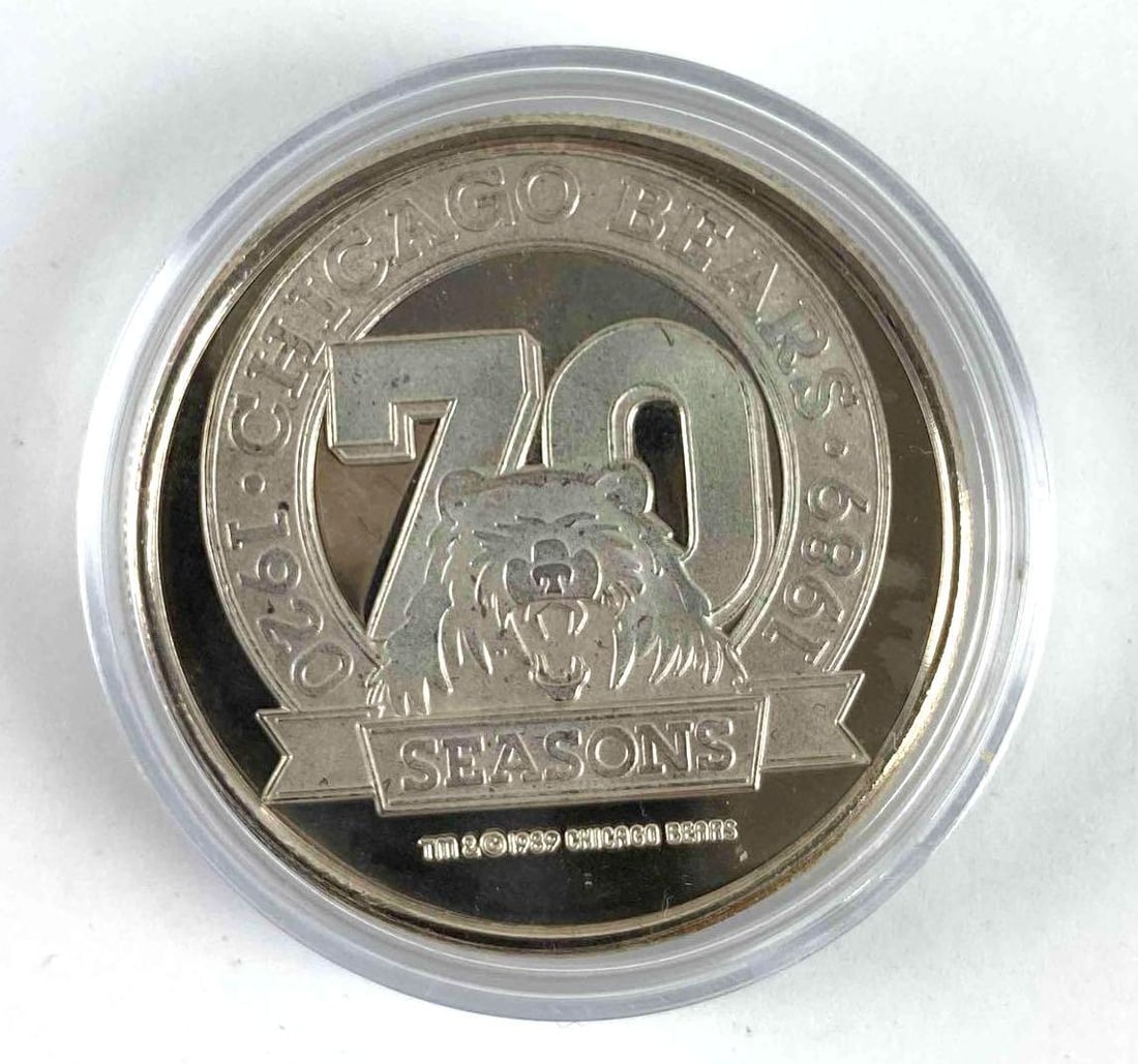 1989 Chicago Bears Limited Edition 70th Season 1 Troy oz. 999 Fine Silver Round (1 of 2)