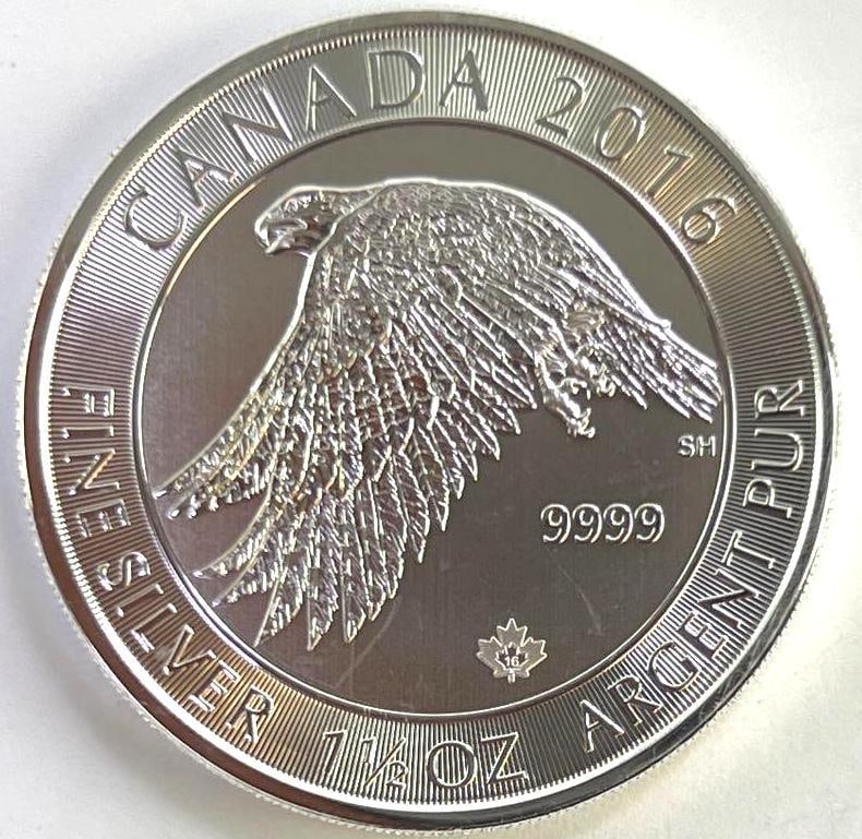 2016 Canada Snow White Falcon 1 1/2oz .999 Fine Silver (1 of 2)