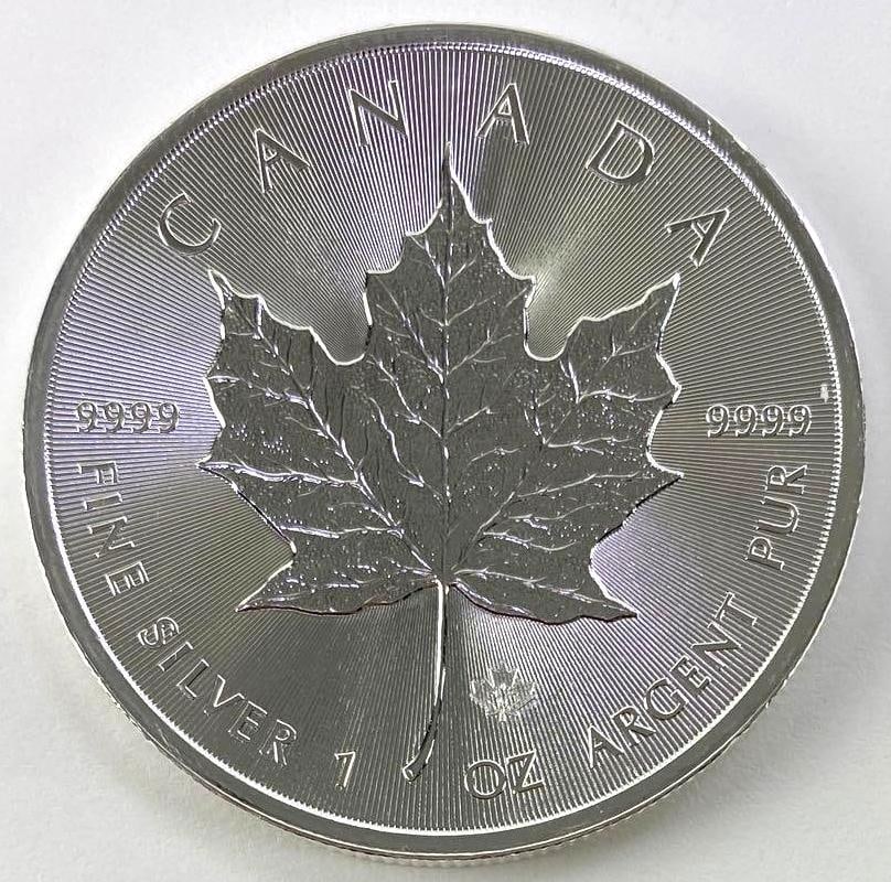 2014 $5 Canada Maple Leaf 1oz. .9999 Fine Silver (1 of 2)
