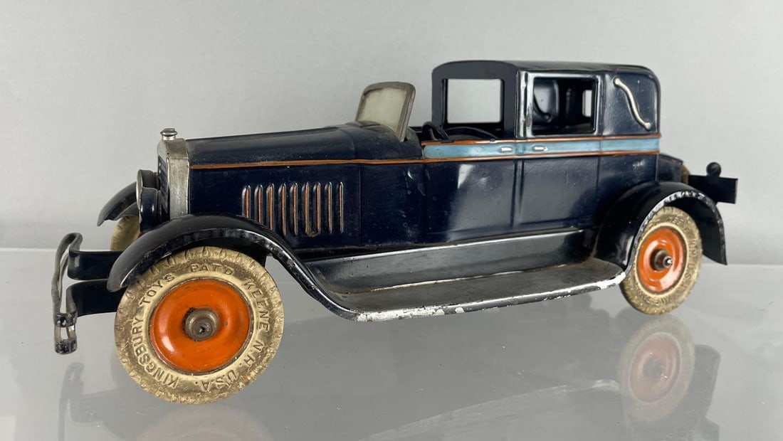 Scarce Antique Kingsbury Cabriolet Wind-Up Tin Town Car (1 of 6)