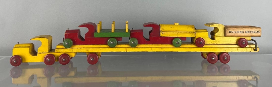 Vintage Strombecker Wood Auto Carrier (1 of 2)