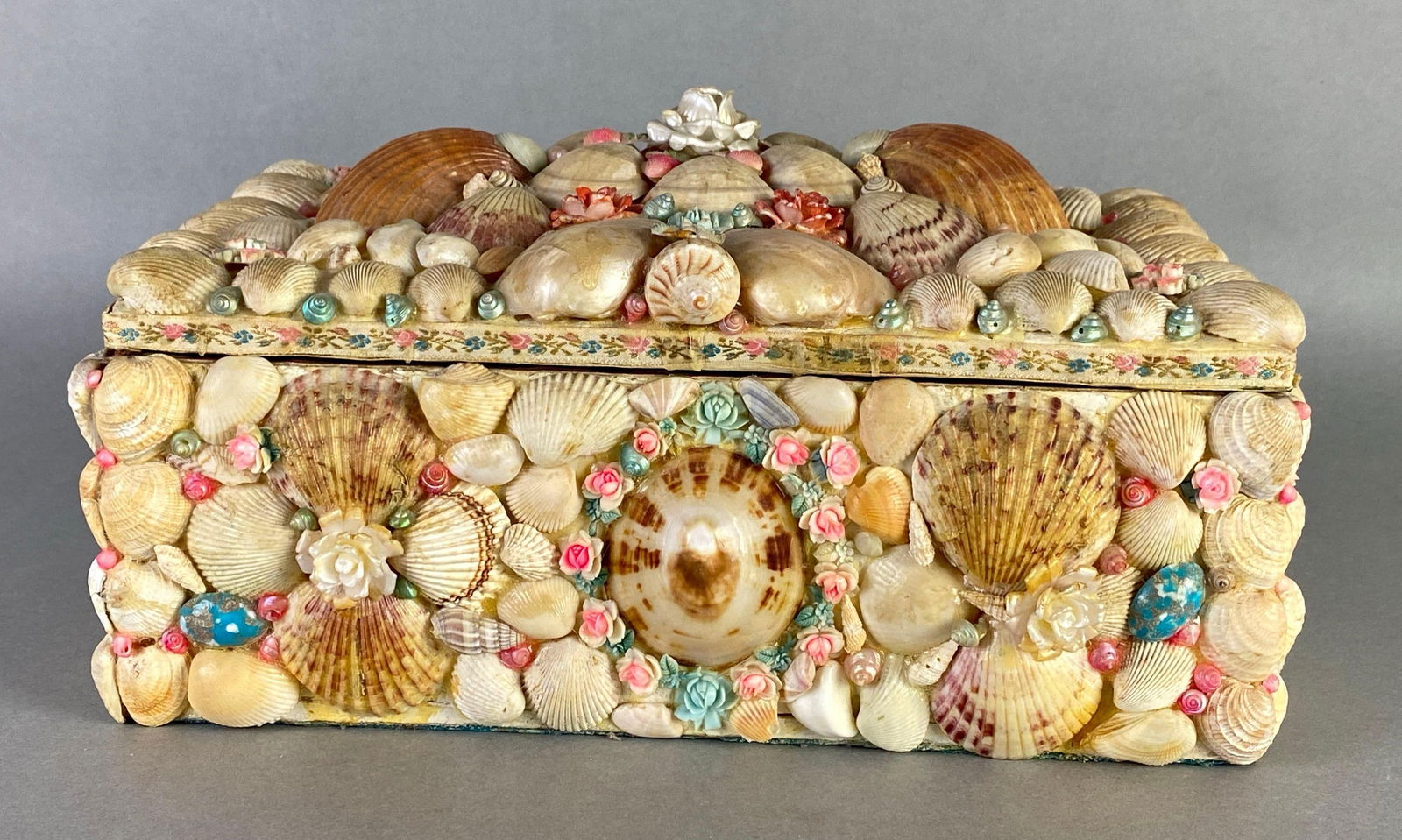Antique Ornate Seashell Box (1 of 5)