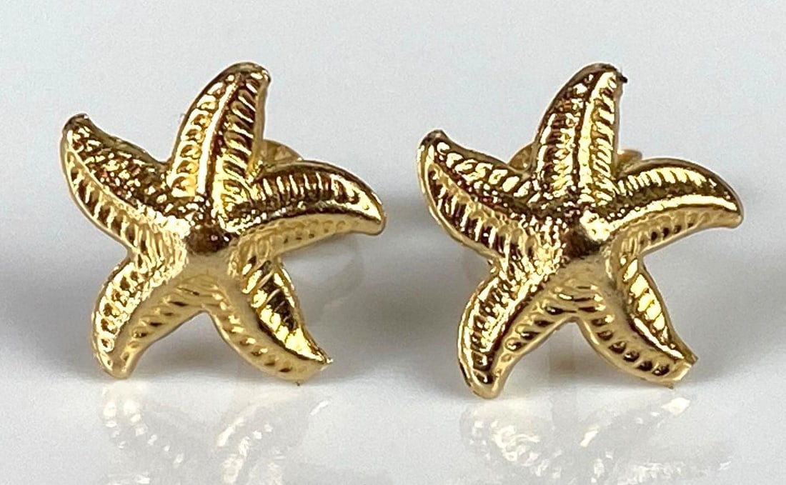 Pair of 14K Gold Starfish Stud Earrings (1 of 3)