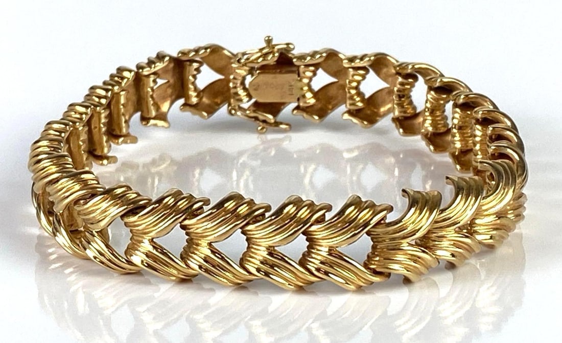 14K Gold Textured Link Bracelet (1 of 5)