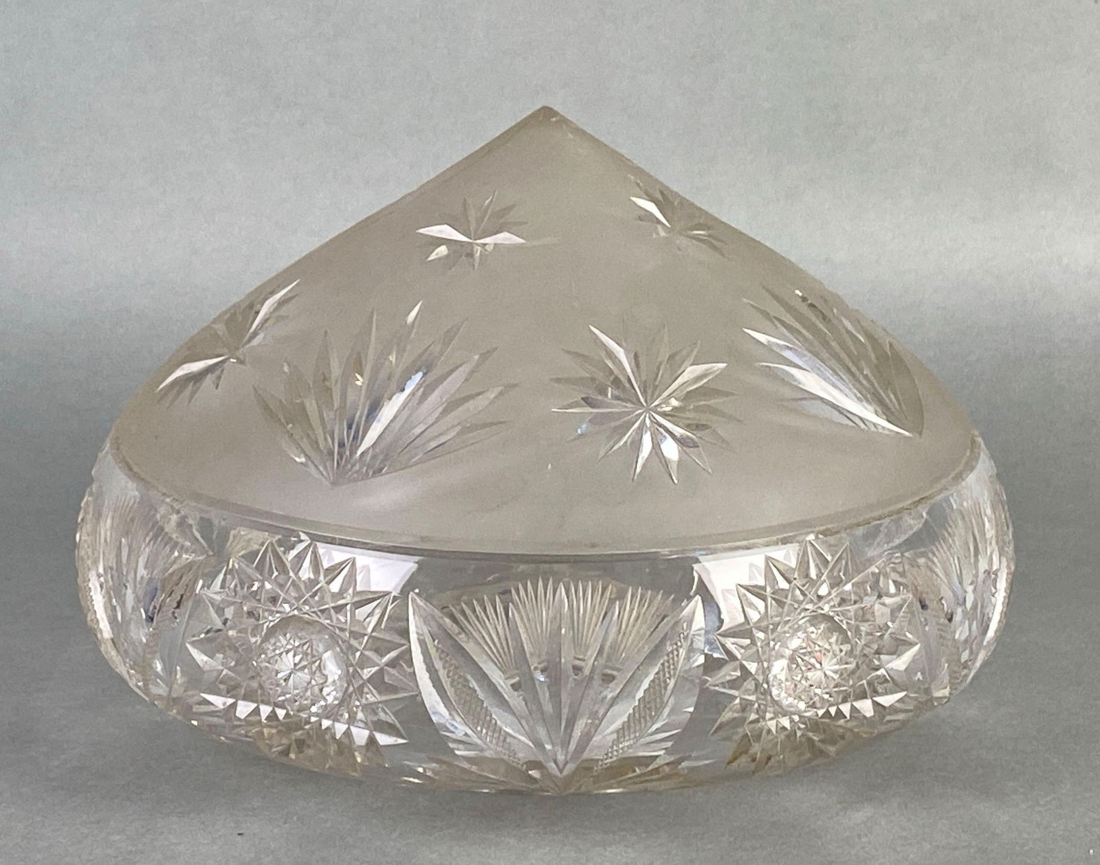 Antique Cut Glass Ceiling Lamp Shade (1 of 4)