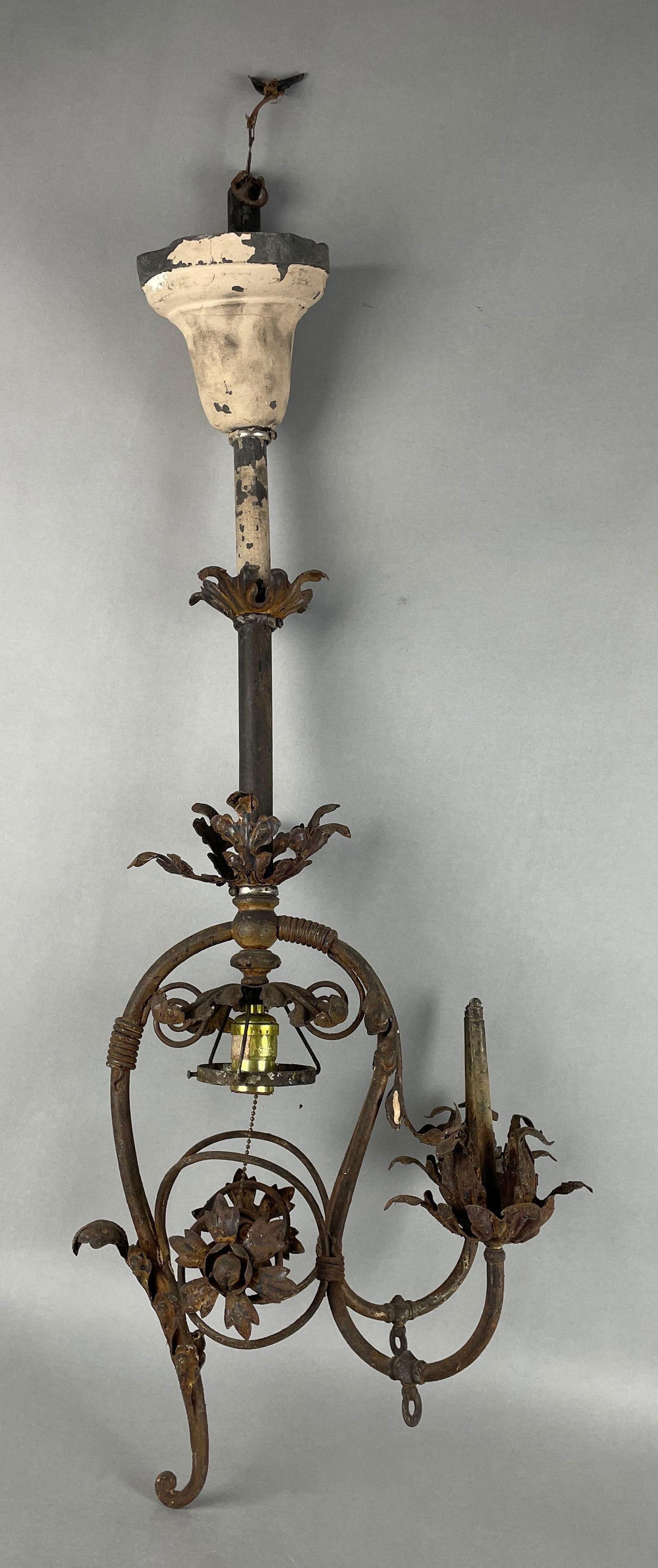 Antique Ornate Leaf Pattern Gas and Electric Light Fixture (1 of 7)