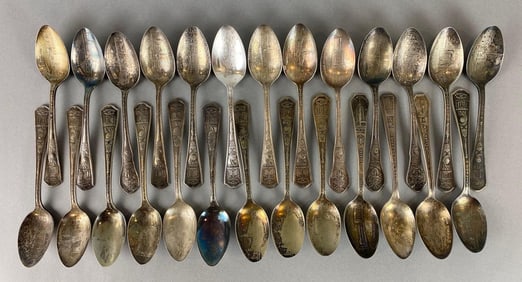 Group of 26 Oneida 1933/34 Chicago Worlds Fair A Century of Progress Souvenir Spoons