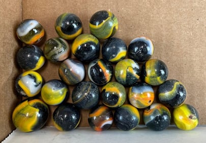 Group of 20+ Peltier Glass Co. Ottawa IL Marbles
