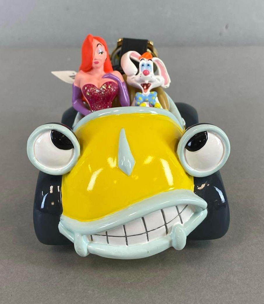 Disney Who Framed Roger Rabbit Watch and Stand (1 of 3)