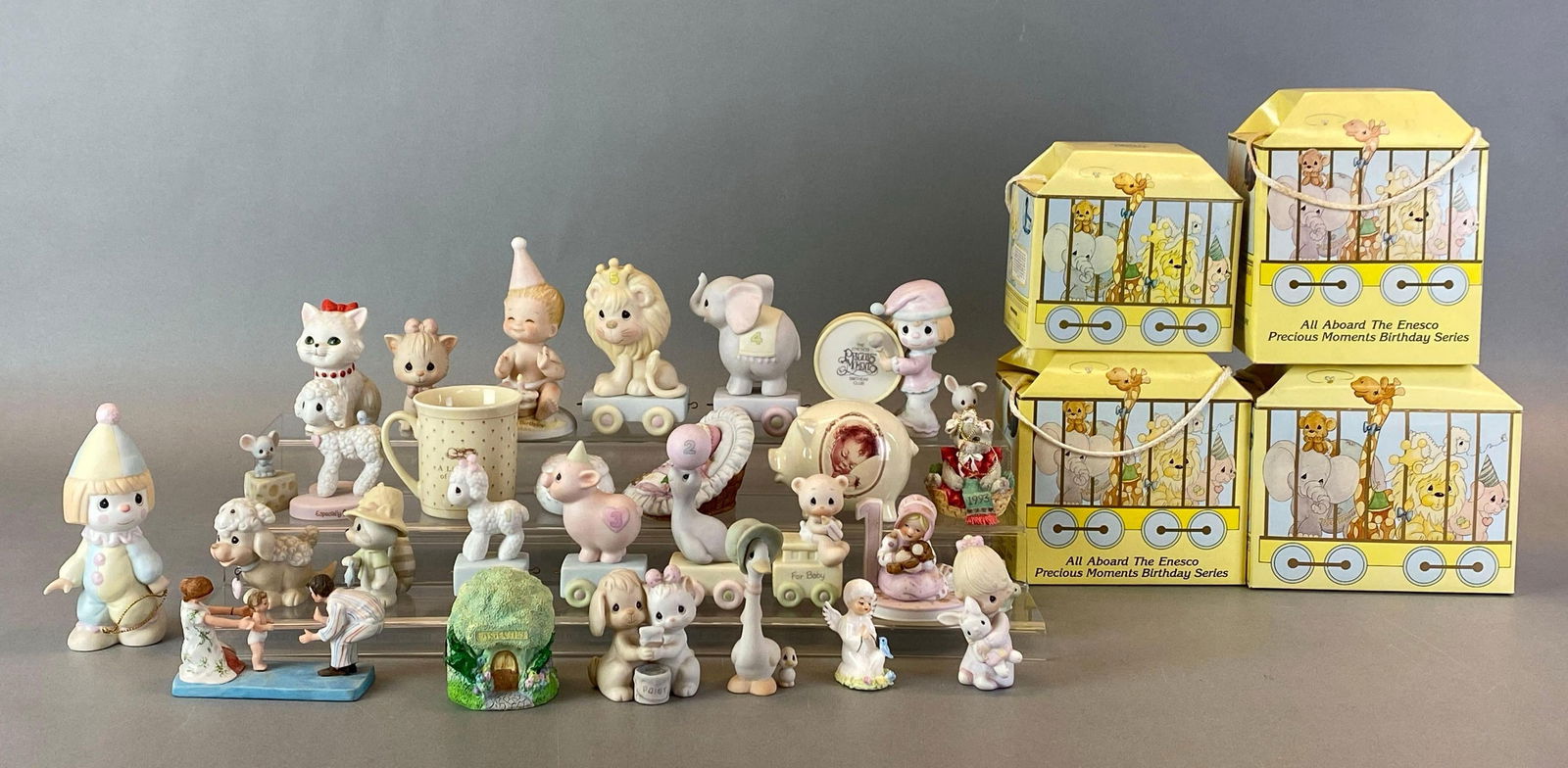 Group of Assorted Precious Moments Porcelain Figurines (1 of 3)