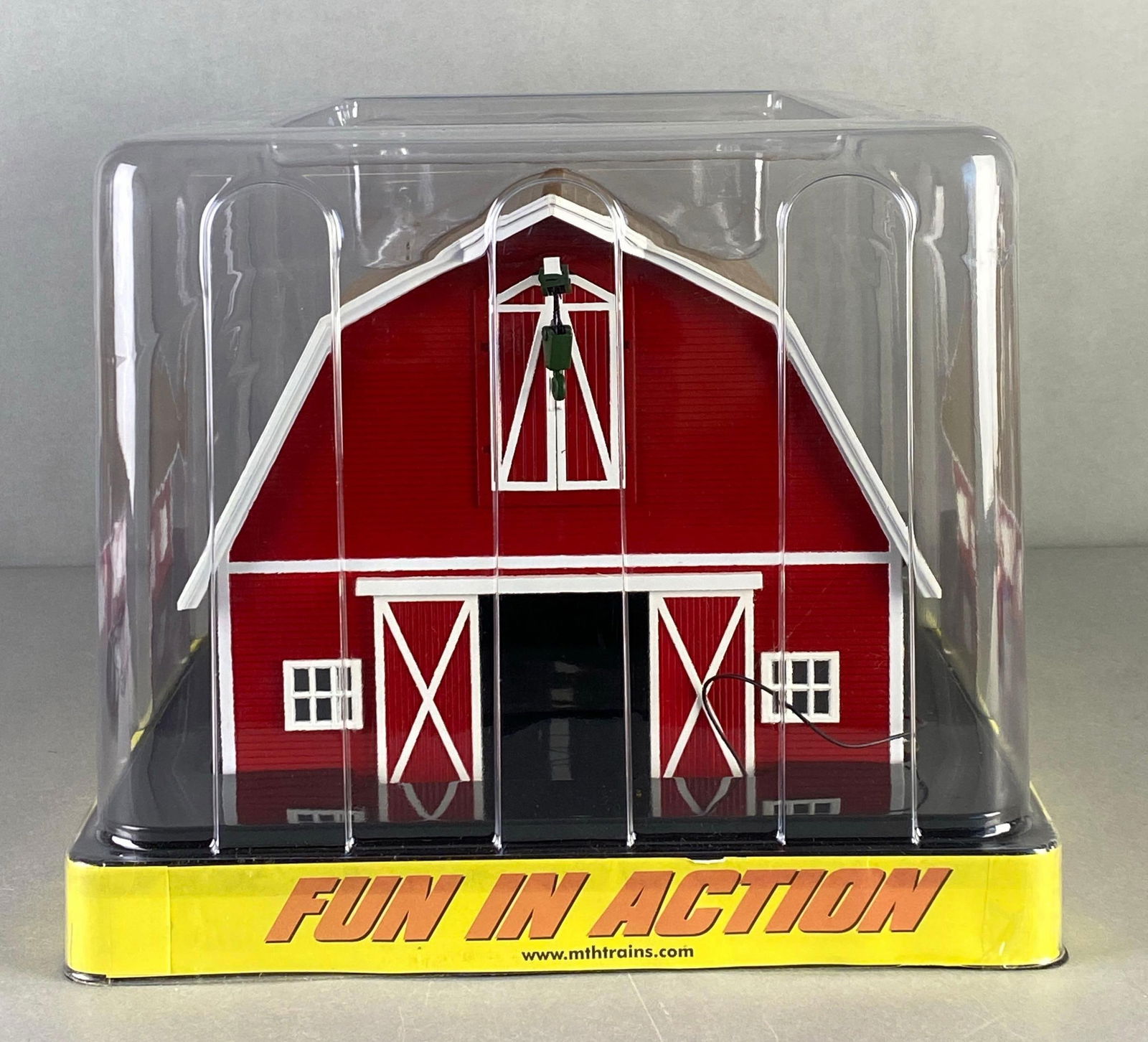 Rail King MTH Trains Railtown Building Barn Model (1 of 4)