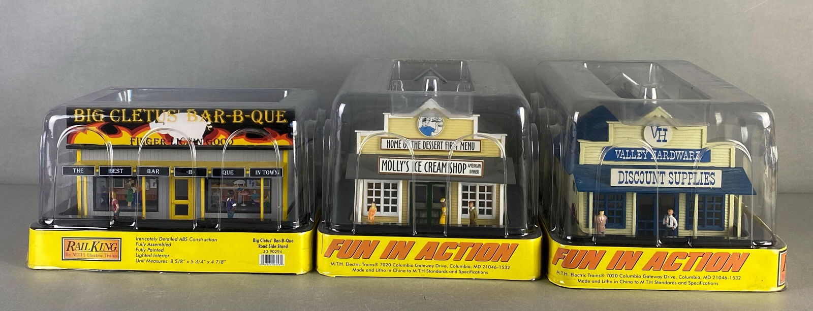 Group of 3 Rail King MTH Commercial Buildings Models (1 of 4)