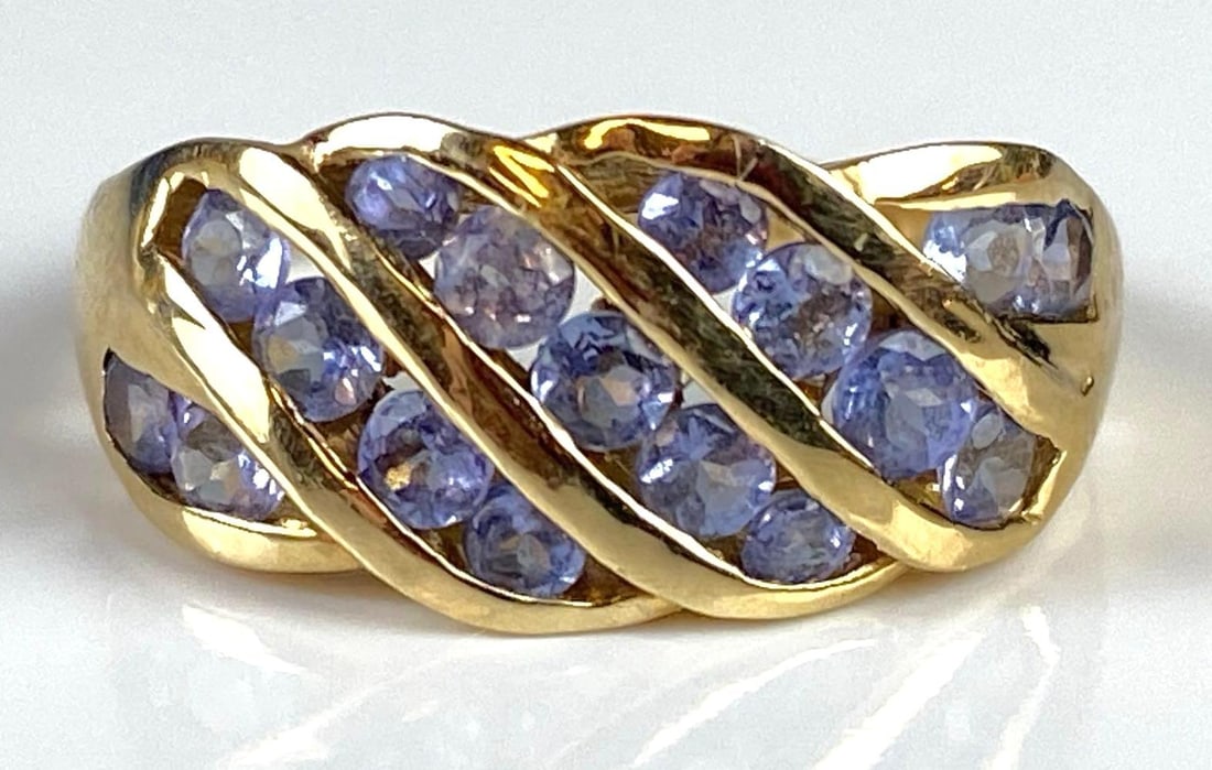 14K Gold Tanzanite Ring (1 of 6)