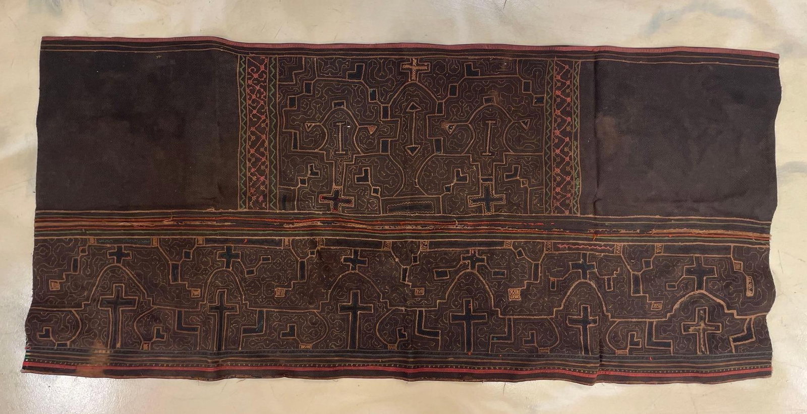 Artesans Corner Peruvian Embroidered Textile (1 of 4)