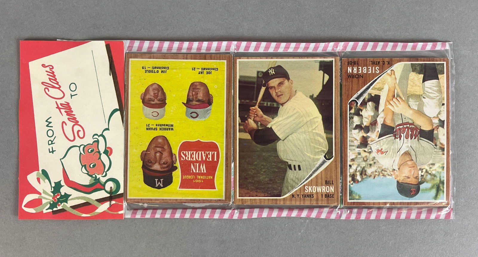 1962 Topps Baseball Christmas Rack Pack with B. Skowron and Leader Card on Top (1 of 2)