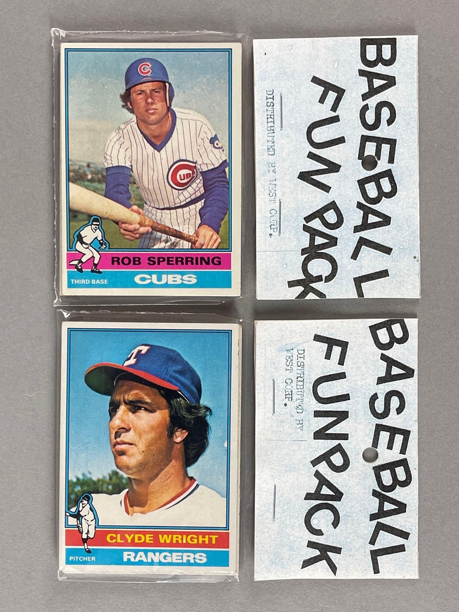 2 - 1976 Topps Baseball West Corps. Cello Fun Pack (1 of 2)