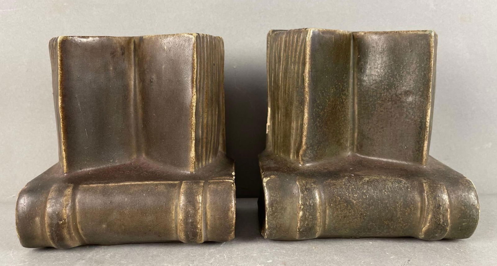 Pair of Arts and Crafts Fulper Pottery Open Book Bookends (1 of 5)