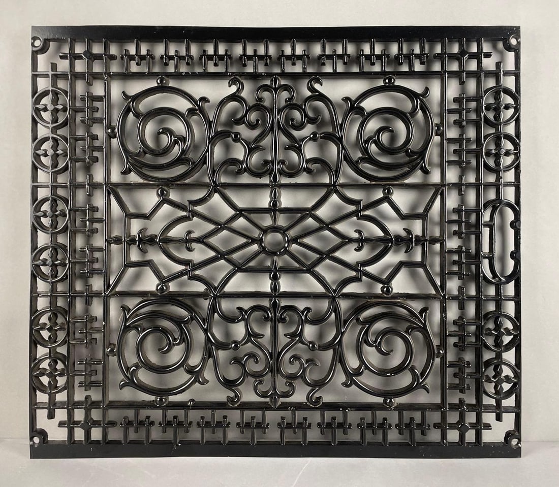 Antique Cast Iron Floor Register Grate (1 of 3)