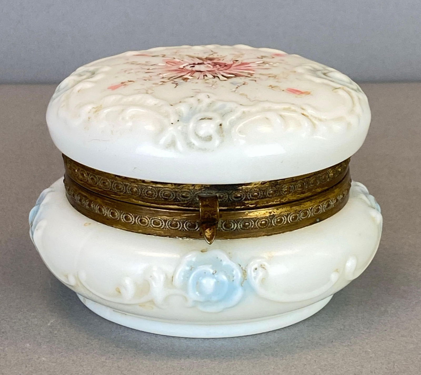 Antique Wave Crest Hand Painted Glass Dresser Powder Box (1 of 8)