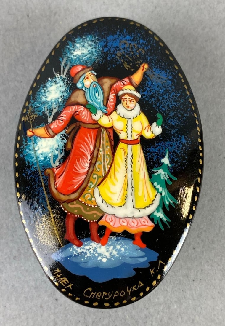 Russian Hand Painted Lacquer Brooch with Russian Folktale Scene (1 of 3)