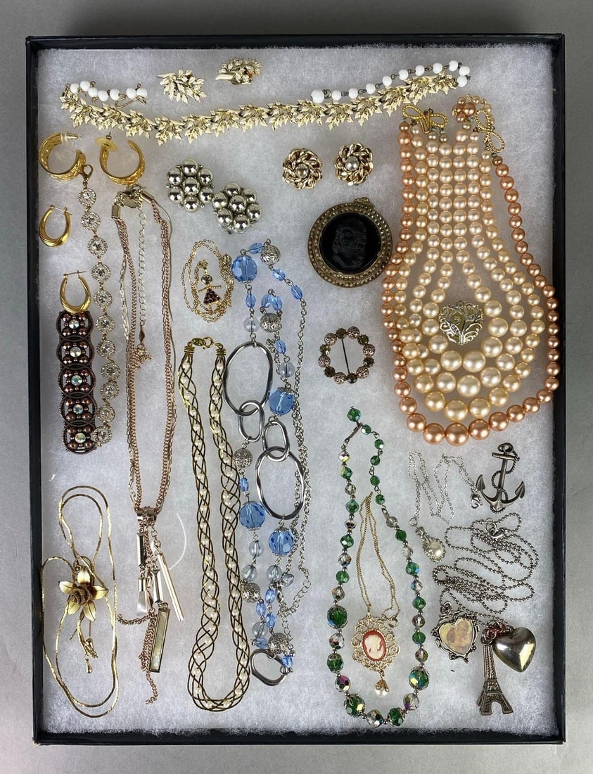 Group of Costume Jewelry Items: Riker Case Not Included. Includee Coro, Lisner, and More, Includes necklaces, earrings, bracelets, and more.