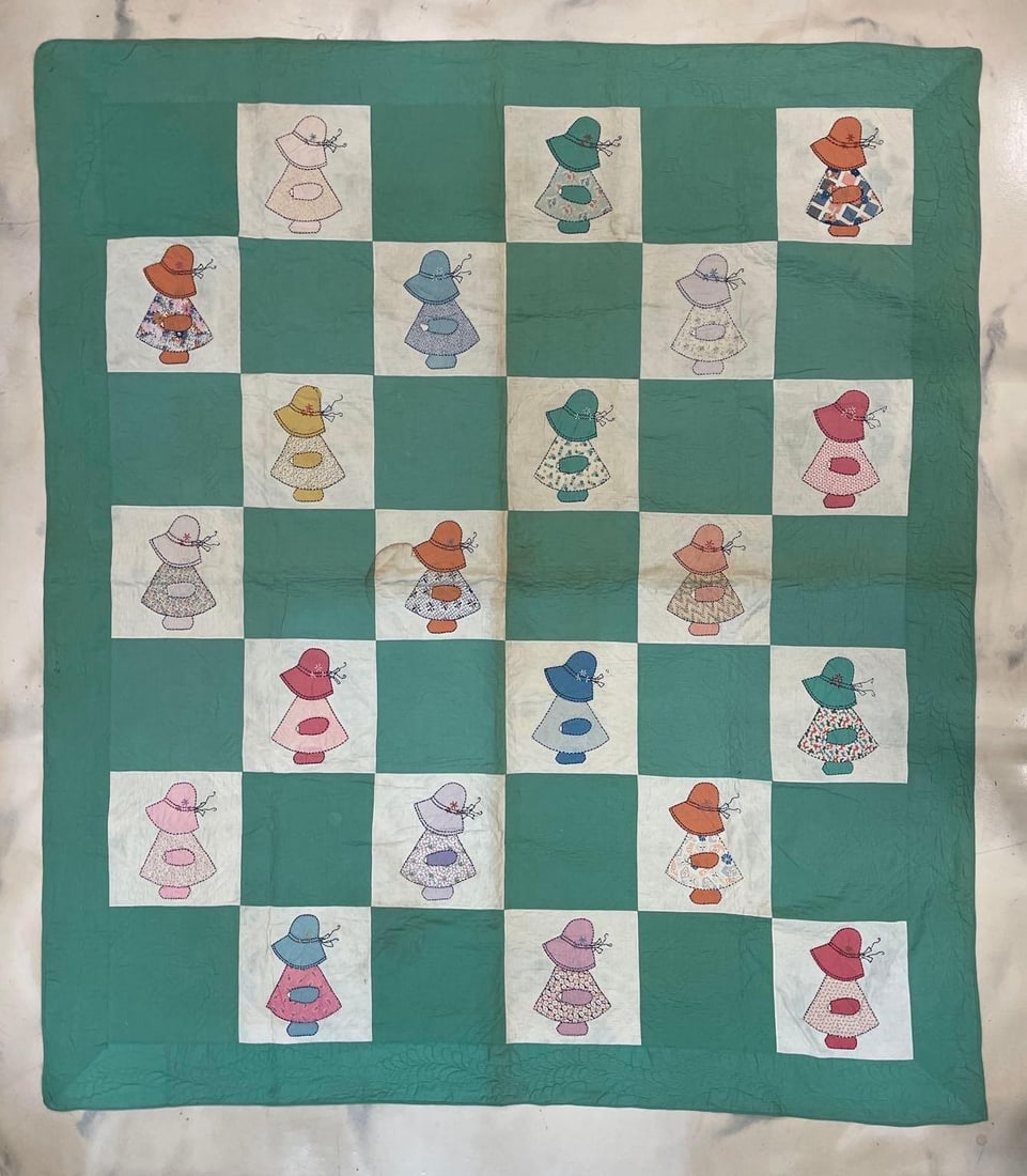 Antique Hand Stitched Sun Bonnet Sue Quilt (1 of 3)