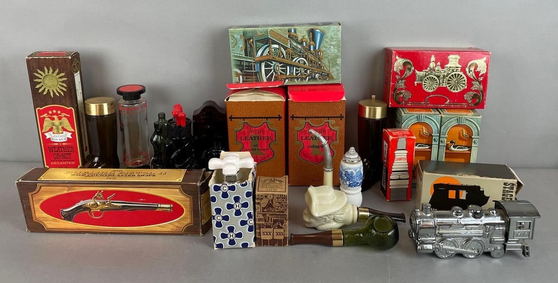 Group of Avon Cologne Decanter Bottles (1 of 3)