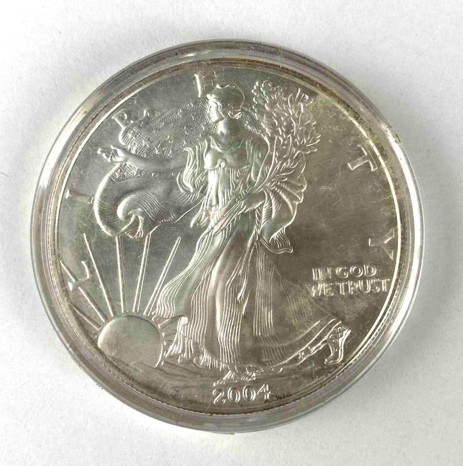 2004 US American Silver Eagle 1 oz .999 Fine Silver Round (1 of 2)