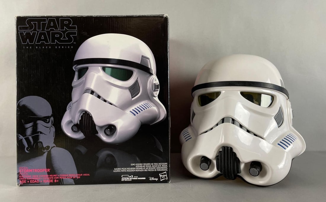 Hasbro Imperial Stormtrooper Star Wars Black Series Electronic Helmet (1 of 7)
