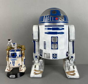 Group of 2 Star Wars R2-D2 Figures (1 of 3)
