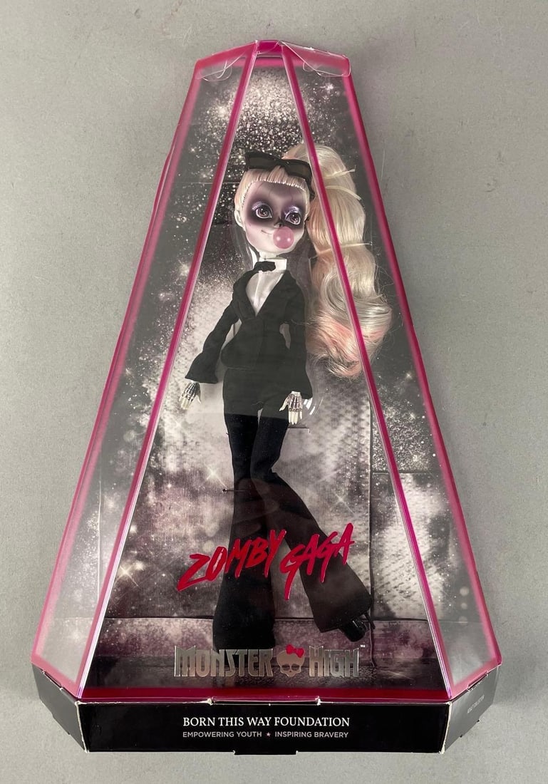 Mattel Monster High Lady Gaga is Zomby Gaga Doll (1 of 3)