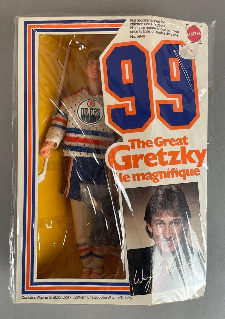 1983 Mattel The Great Gretzky Doll: Wayne Gretzky hockey doll, sticker tore paper on front . Original packaging measures 13 x 9 x 3 inches