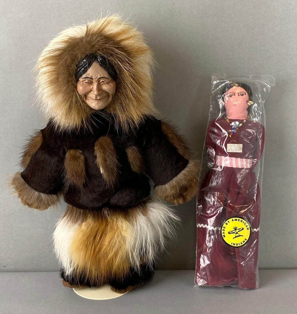 Group of 2 Native American and Inuit Dolls (1 of 5)