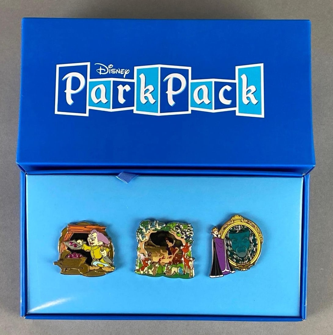Disney ParkPack Snow White and the Seven Dwarves Enamel 3-Pin Set (1 of 4)