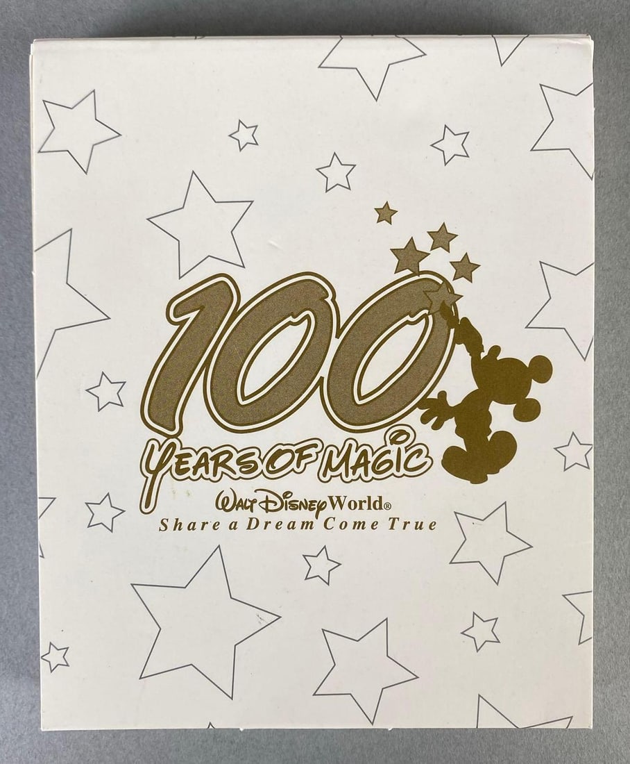 2001 Walt Disney 100 Years of Magic Cast Holiday Celebration Desk Medal (1 of 4)