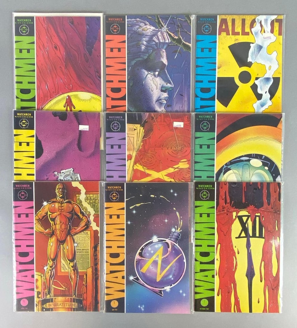 Group of 9 DC Watchmen Comic Books (1 of 3)