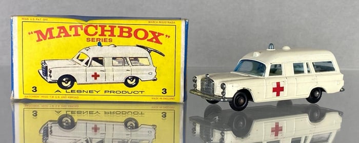 Matchbox No. 3 Mercedes-Benz Binz Ambulance