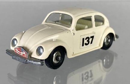 Matchbox No. 15 Volkswagen 1500 Saloon