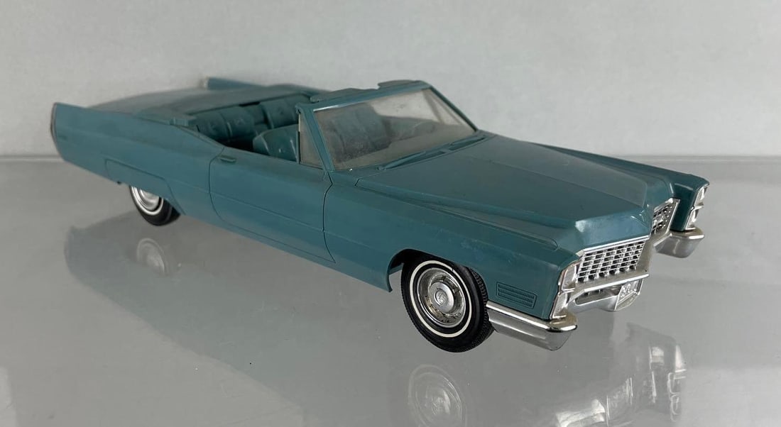 1967 Cadillac DeVille Convertible Jo-Han Friction Dealership Promo Car (1 of 6)