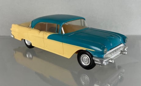 X-El Jo-Han Reissue 1955 Pontiac Star Chief Dealership Promo Car