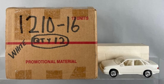 Shipping Box of 12 Ertl 1990 Ford Taurus SHO Dealership Promo Cars
