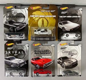 Group of 6 Mattel Hot Wheels Jame Bond 007 Die-Cast Vehicles