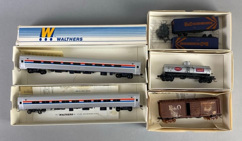 Group of Walthers HO Scale Model Train Cars