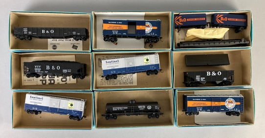 Group of 9 Athearn Trains HO Scale B and O Train Cars