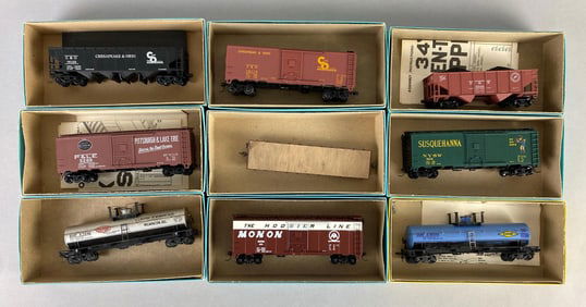 Group of 9 Athearn Trains HO Scale B and O Train Cars