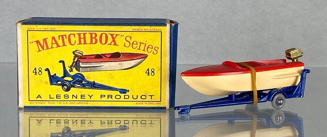Matchbox No. 48 Trailer with Removable Sports Boat (1 of 9)