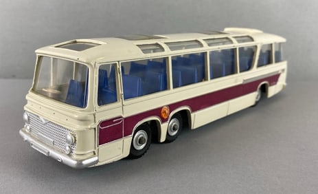 Dinky Supertoys No.952 Vega Major Luxury Coach